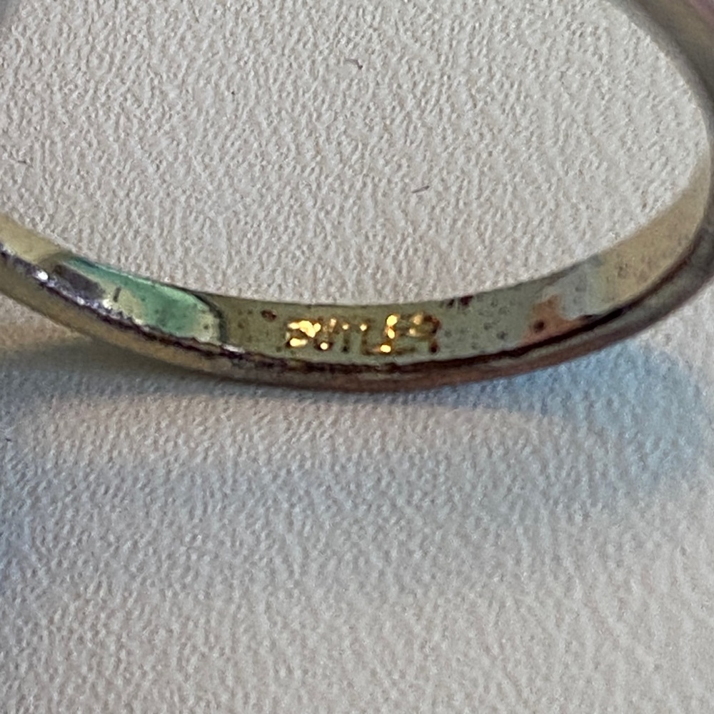 Signed Vintage Butler Cluster Flower Ring (9) - Picture 5 of 7